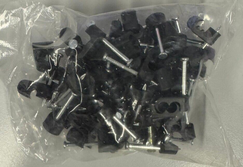 Bulk Hardware Pack of 100 9mm Round Cable Clips - White (BH02819)