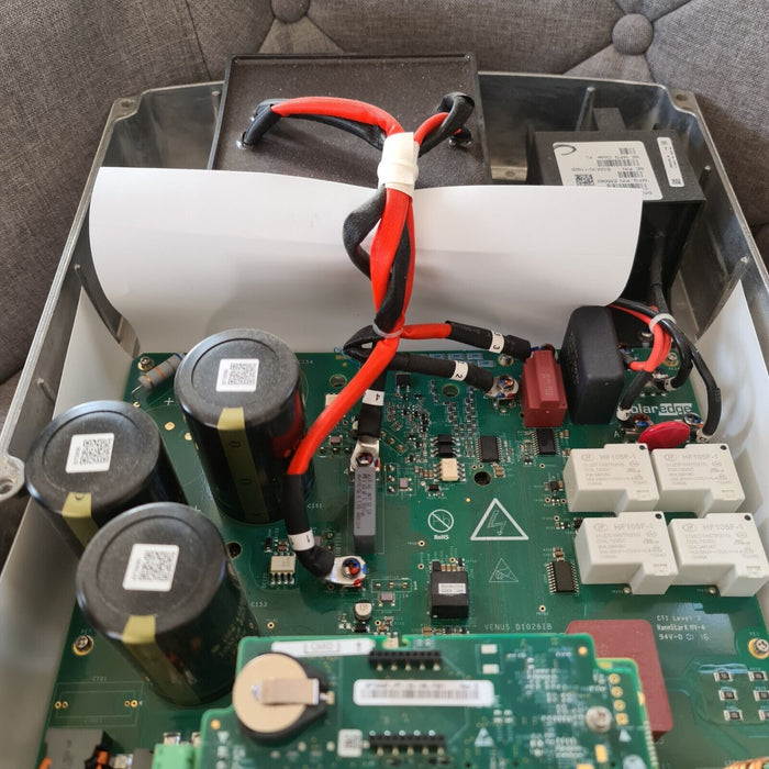 SolarEdge 3.5kW AC Inverter 1 Phase, Lambda Battery Management, Watt Hour Meter