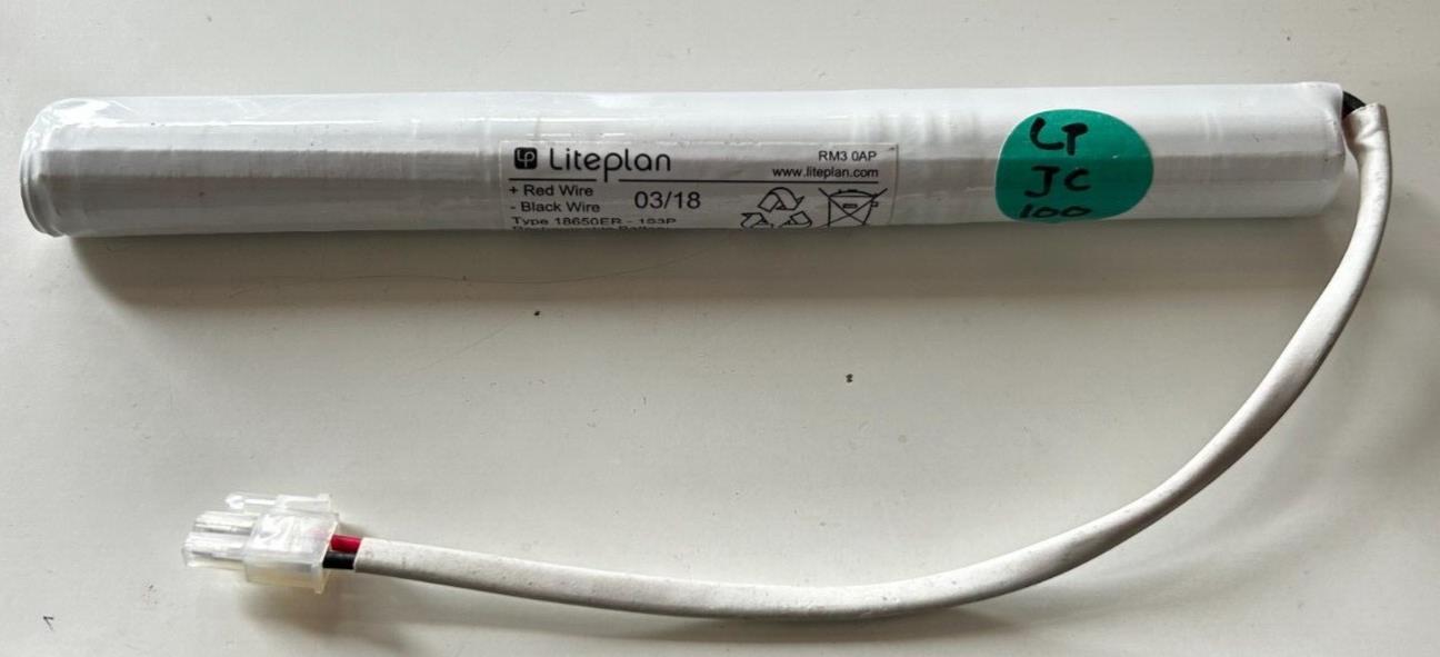 LitePlan 3.2V 4.5Ah LiFePO4 Battery Stick With End Caps and Molex Socket