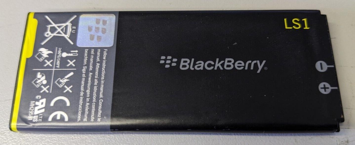 Blackberry LS1 1800 mAh Battery For Blackberry Z10 USED