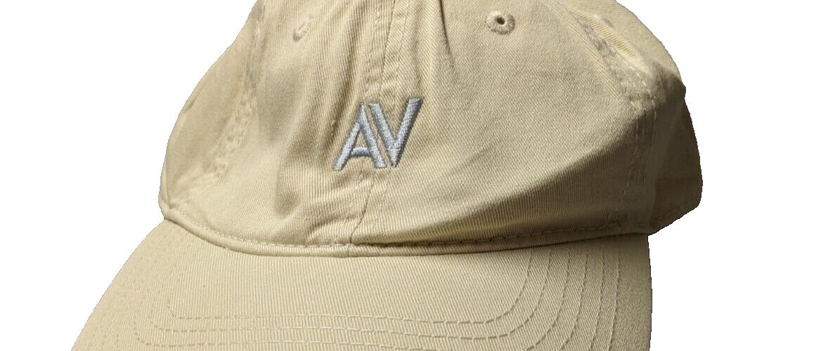Another Version Cap Cream One Size