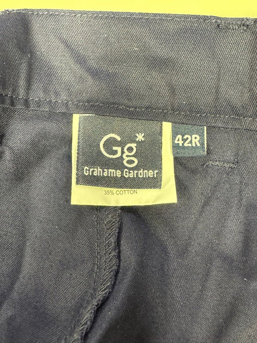 Grahame Gardner Therapist Health / Physiotherapist blue trousers Male 42 R