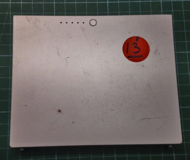 Used A1175 Battery for MacBook Pro 15” (2006-2008) - 5800mAh