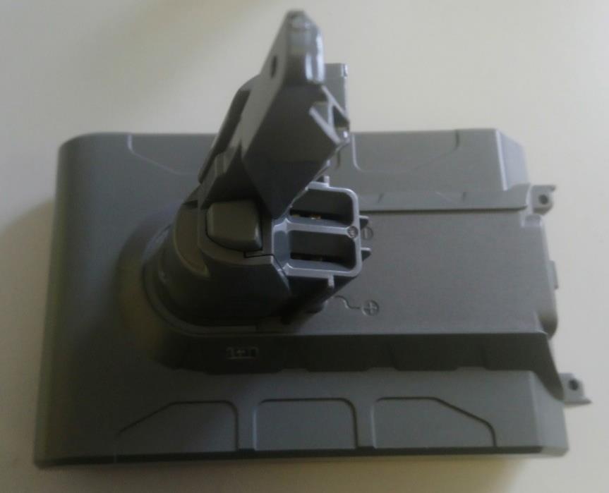 Replacement Battery for Dyson V7 21.6V 2500mAh 54Wh