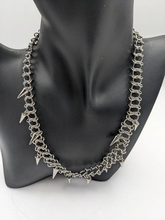 Silver Tone Interlinked Circle Chain Necklace with Pointed Stud Pendants