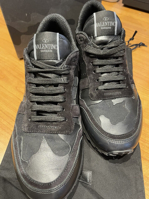 Valentino rock runners trainers size 9 (42) condition 8-9