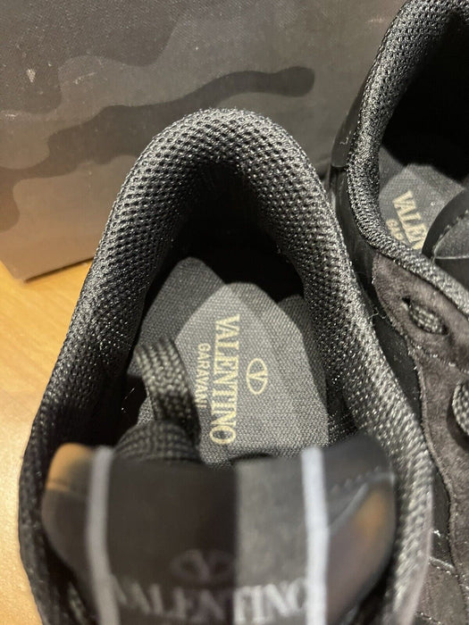 Valentino rock runners trainers size 9 (42) condition 8-9